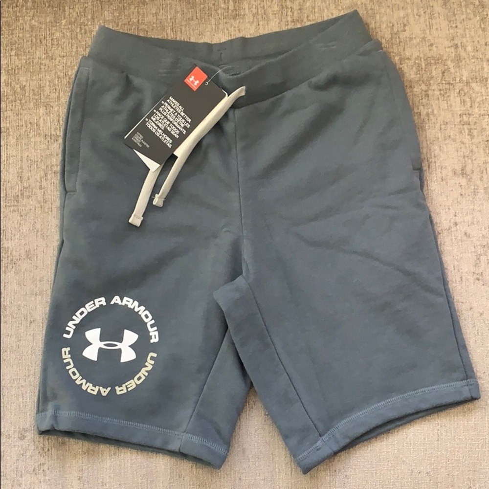 Under Armour Boys Pitch Gray Youth M Shorts
